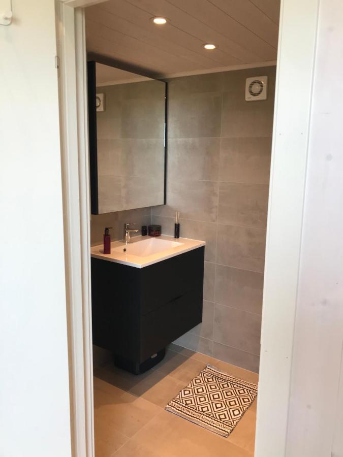 Hytte Med Sjoutsikt Og 20 Min Fra Dyreparken Grimstad  Ngoại thất bức ảnh
