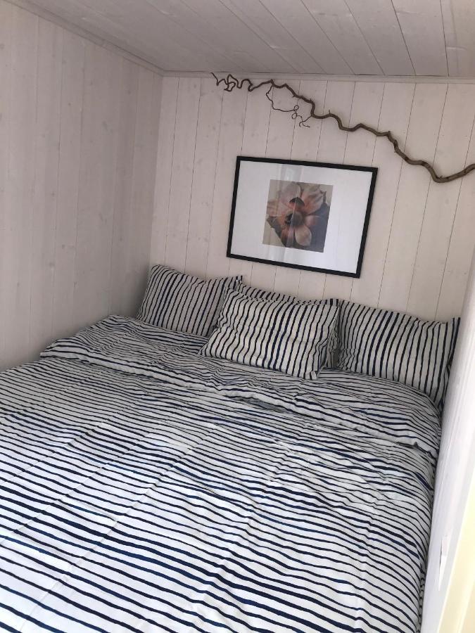 Hytte Med Sjoutsikt Og 20 Min Fra Dyreparken Grimstad  Ngoại thất bức ảnh