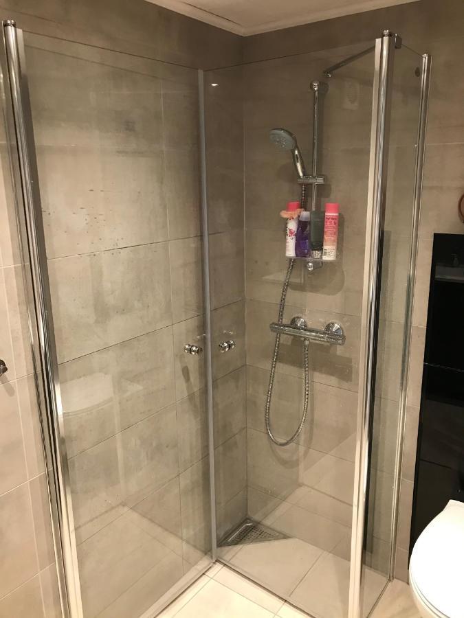 Hytte Med Sjoutsikt Og 20 Min Fra Dyreparken Grimstad  Ngoại thất bức ảnh